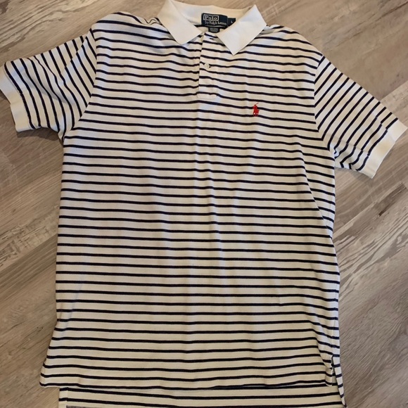 Polo - Picture 2 of 2